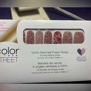 It’s a Key-per Color Street nail strips